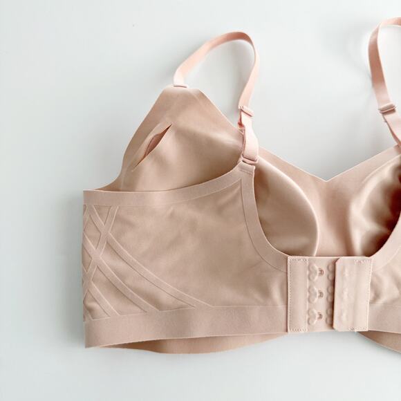 [Honeylove] Nude Wireless Silhouette Bra Slimming Smoothing Everyday Sz Medium M - Picture 9 of 10